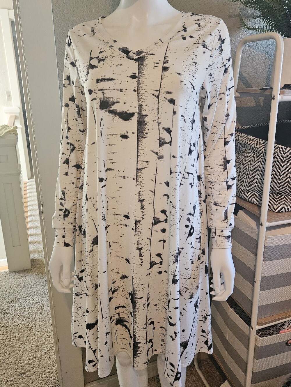 LulaRoe Long Sleeve Birch Tree Swing Dress With Pockets Size XS